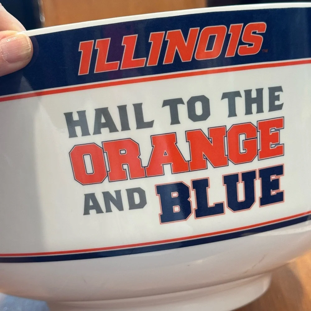 FIGHTING ILLINI Bowl and accessories package